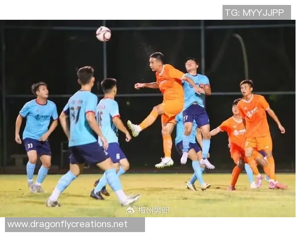 最强圆卡足球明星集结赛揭幕球迷狂欢期待精彩对决 最强圆卡足球明星集结赛揭幕球迷狂欢期待精彩对决