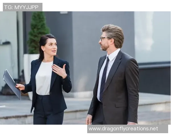 模仿足球明星庆祝手势的魅力与技巧解析让你成为球场上的焦点 模仿足球明星庆祝手势的魅力与技巧解析让你成为球场上的焦点