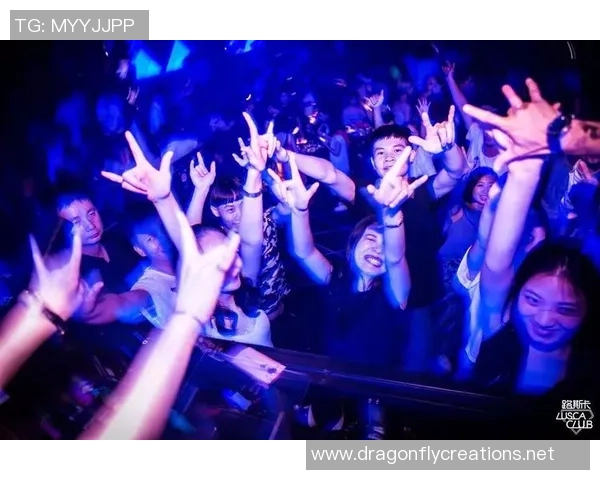 武汉篮球队转型之路揭秘：从传统强队到现代竞技新标杆的华丽蜕变